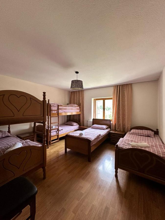 Hostel Valbona Esterno foto
